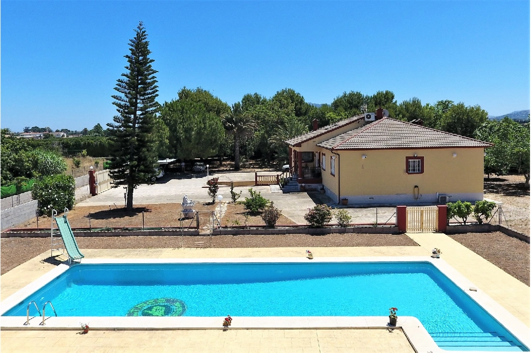 villa en Els Poblets en vente, construit 232 m², ano de construccion 1998, + KLIMA, aire acondicionado, terrain 11310 m², 4 chambre, 2 salle de bains, piscina, ref.: GC-3119-1