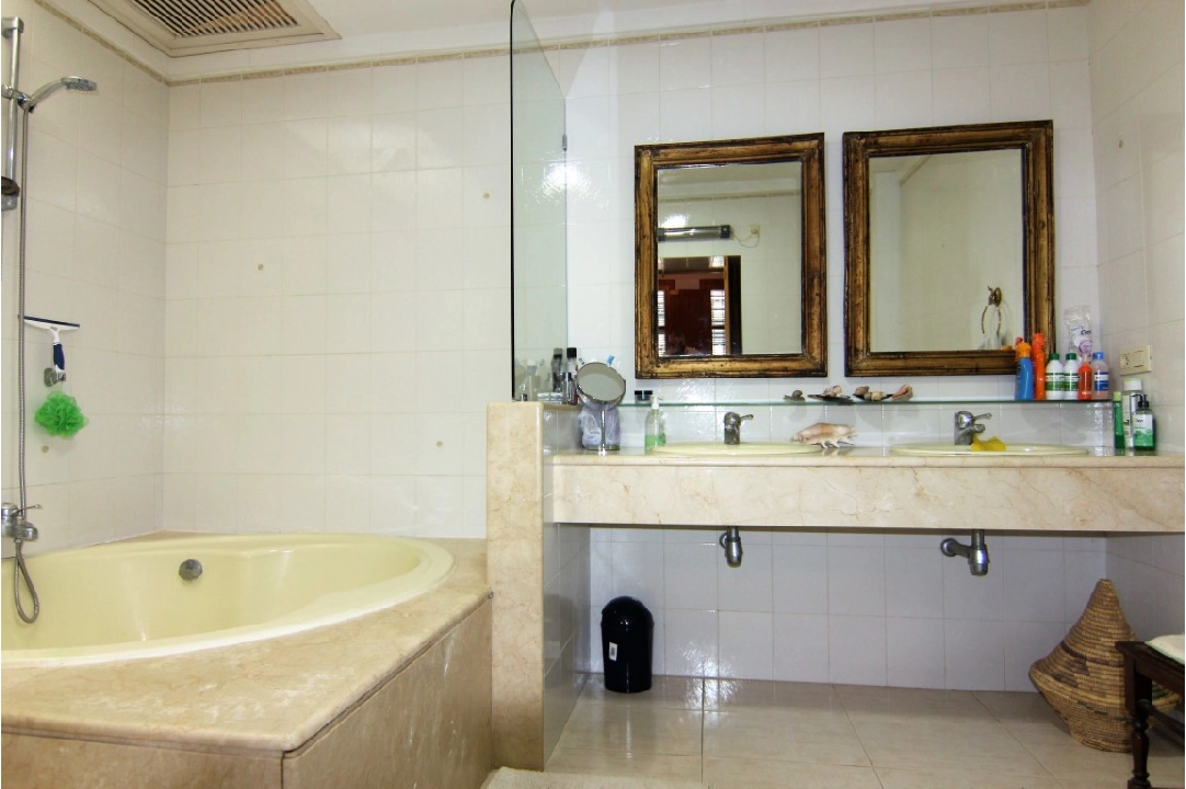 casa de pueblo en Sagra(Sagra) en vente, construit 368 m², terrain 450 m², 4 chambre, 3 salle de bains, ref.: BP-6103SAG-8