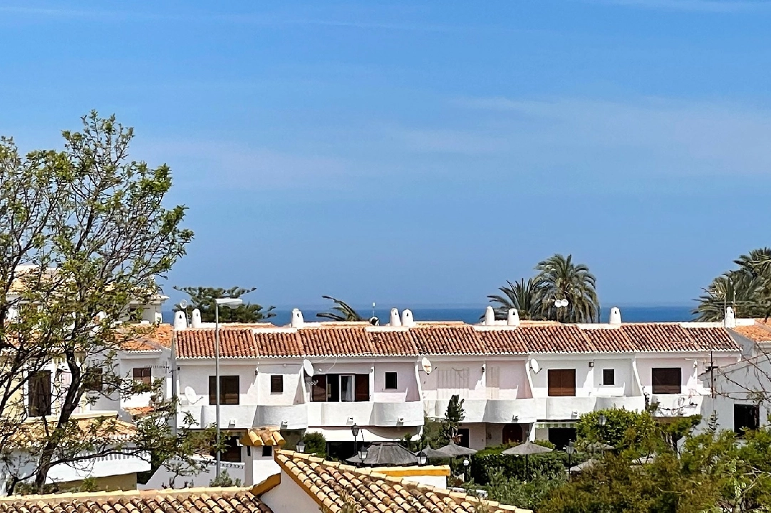 casa de playa en Denia(Las Marinas) en vente, construit 240 m², ano de construccion 1984, + estufa, aire acondicionado, terrain 843 m², 5 chambre, 3 salle de bains, piscina, ref.: SC-D0721-13