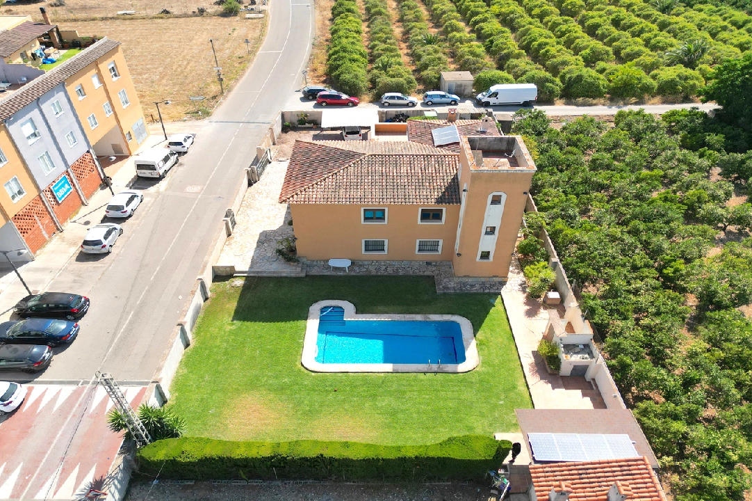 villa en Pamis en vente, construit 320 m², + estufa, aire acondicionado, terrain 1800 m², 4 chambre, 1 salle de bains, piscina, ref.: SB-2122-31