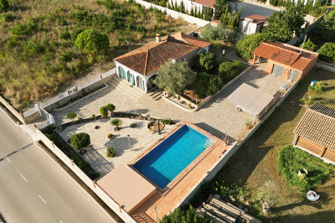 finca en Oliva en vente, construit 110 m², ano de construccion 1971, + estufa, terrain 1171 m², 3 chambre, 1 salle de bains, piscina, ref.: SB-3322-4