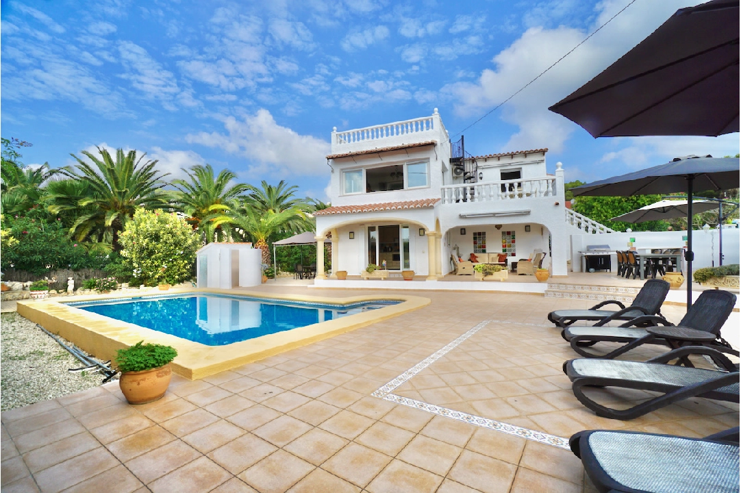 villa en Moraira en vente, construit 192 m², aire acondicionado, terrain 657 m², 4 chambre, 2 salle de bains, piscina, ref.: CA-H-1554-AMBE-1