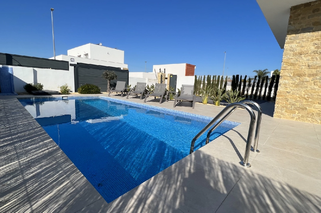 villa en El Vergel en location de vacances, construit 149 m², ano de construccion 2020, estado como nuevo, + calefaccion suelo, aire acondicionado, terrain 400 m², 3 chambre, 3 salle de bains, piscina, ref.: T-0123-2