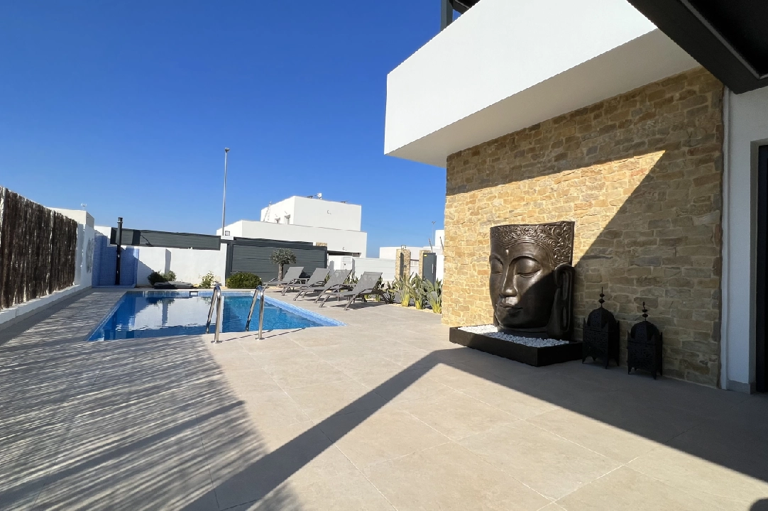 villa en El Vergel en location de vacances, construit 149 m², ano de construccion 2020, estado como nuevo, + calefaccion suelo, aire acondicionado, terrain 400 m², 3 chambre, 3 salle de bains, piscina, ref.: T-0123-4