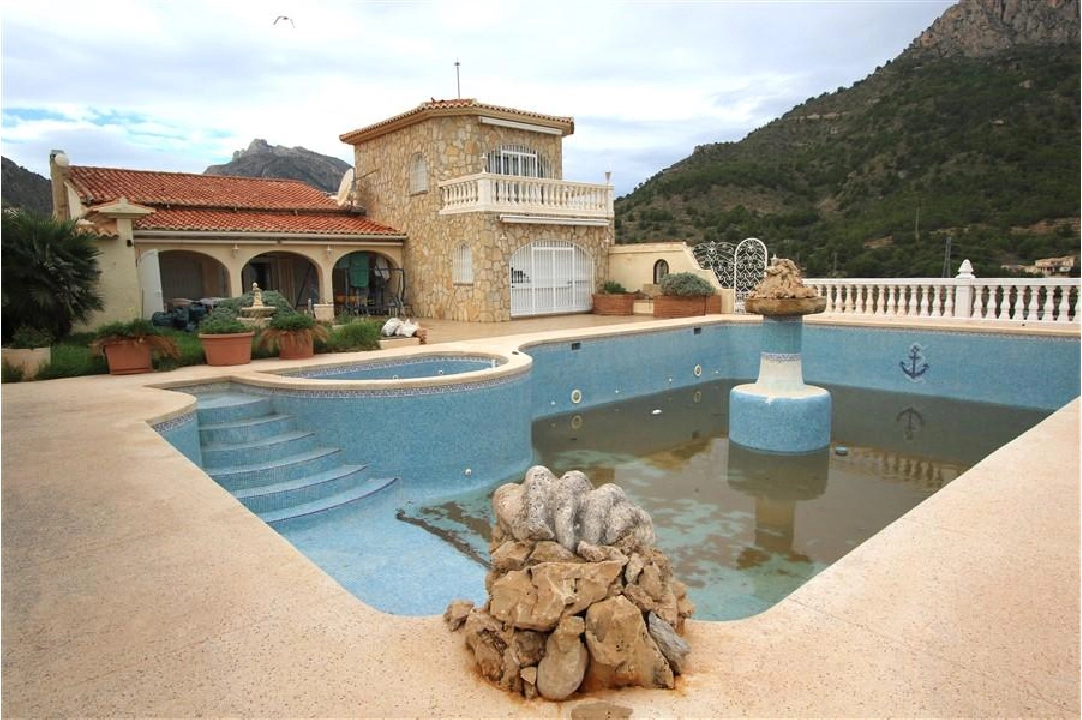 villa en Calpe en vente, construit 609 m², terrain 3102 m², 4 chambre, 4 salle de bains, piscina, ref.: COB-3330-1
