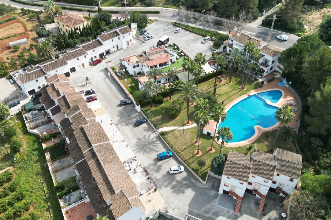 villa en Pedreguer(Monte Pedreguer) en vente, construit 114 m², ano de construccion 2001, estado mModernizado, + estufa, terrain 72 m², 3 chambre, 1 salle de bains, piscina, ref.: SB-1623-26
