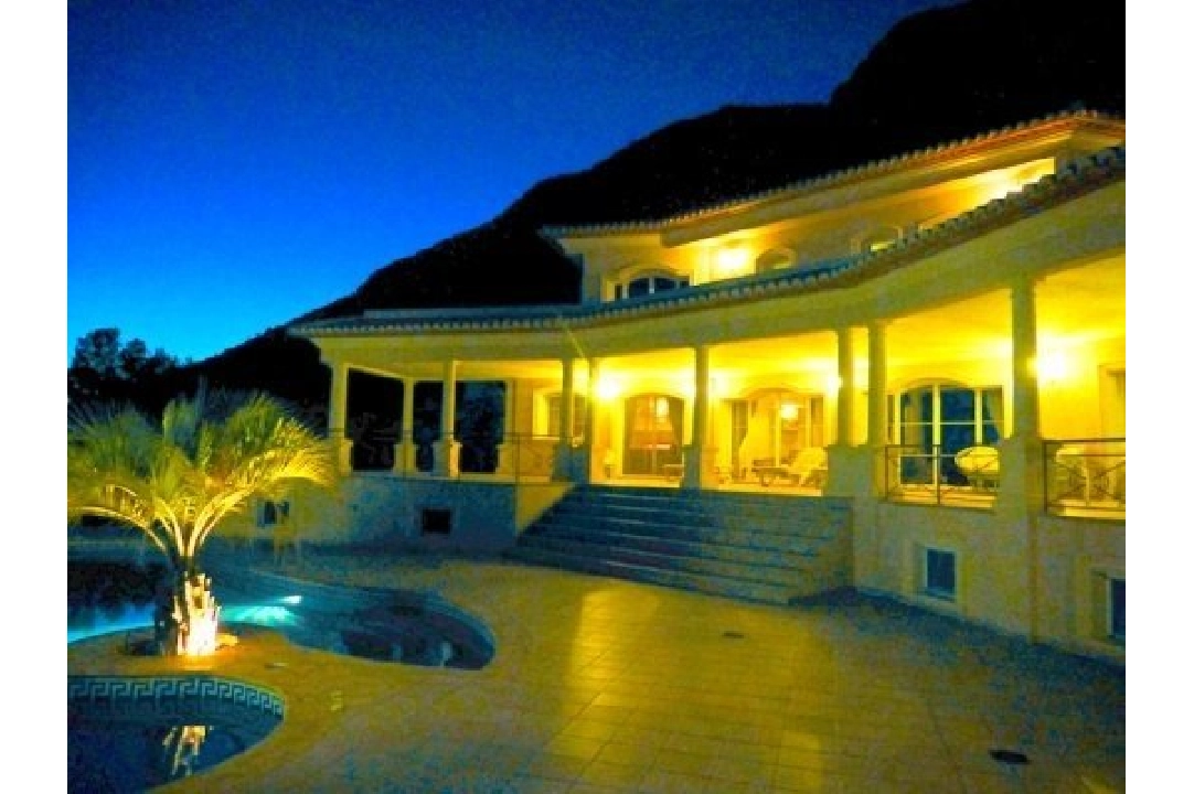 villa en Javea en vente, construit 685 m², aire acondicionado, terrain 2397 m², 5 chambre, 5 salle de bains, piscina, ref.: BS-3974726-5