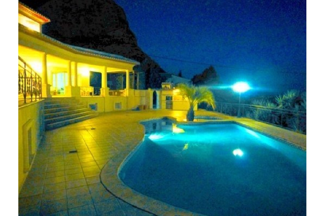 villa en Javea en vente, construit 685 m², aire acondicionado, terrain 2397 m², 5 chambre, 5 salle de bains, piscina, ref.: BS-3974726-8
