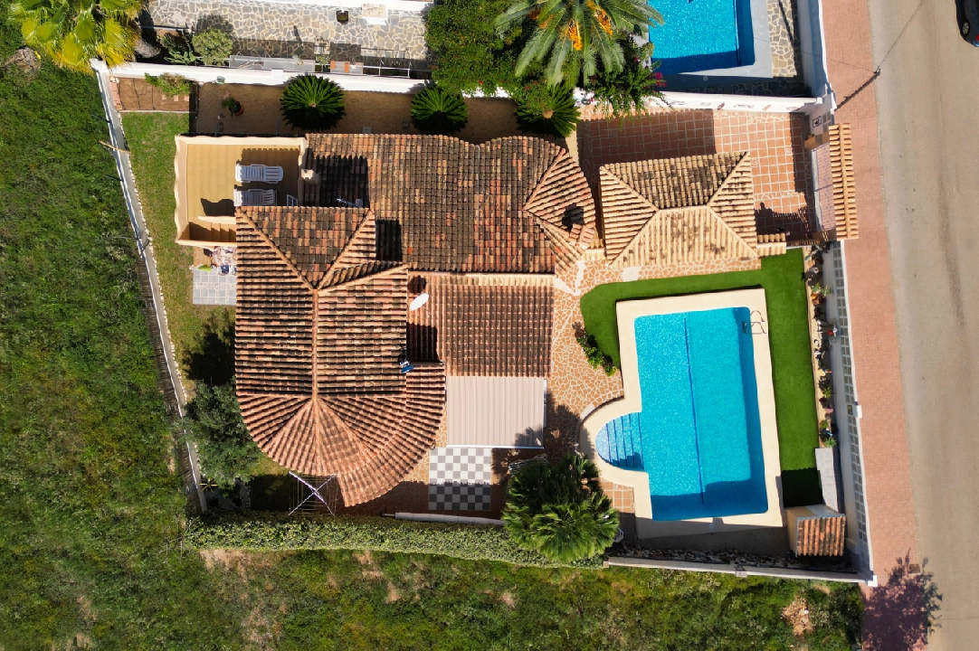 villa en Els Poblets(Partida Gironets) en vente, construit 175 m², ano de construccion 1982, estado bien cuidado, + KLIMA, aire acondicionado, terrain 585 m², 3 chambre, 3 salle de bains, piscina, ref.: RG-0523-8