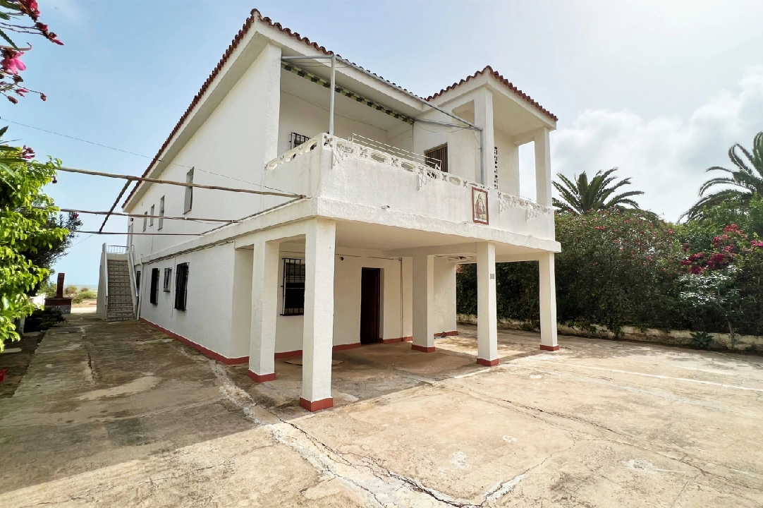 casa de playa en Denia en vente, construit 324 m², ano de construccion 1968, terrain 580 m², 10 chambre, 4 salle de bains, ref.: FK-1123-29