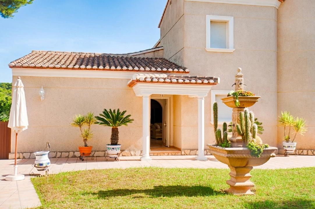 villa en Benissa(El Magraner) en vente, construit 310 m², aire acondicionado, terrain 1000 m², 4 chambre, 3 salle de bains, piscina, ref.: AM-11829DA-3700-12