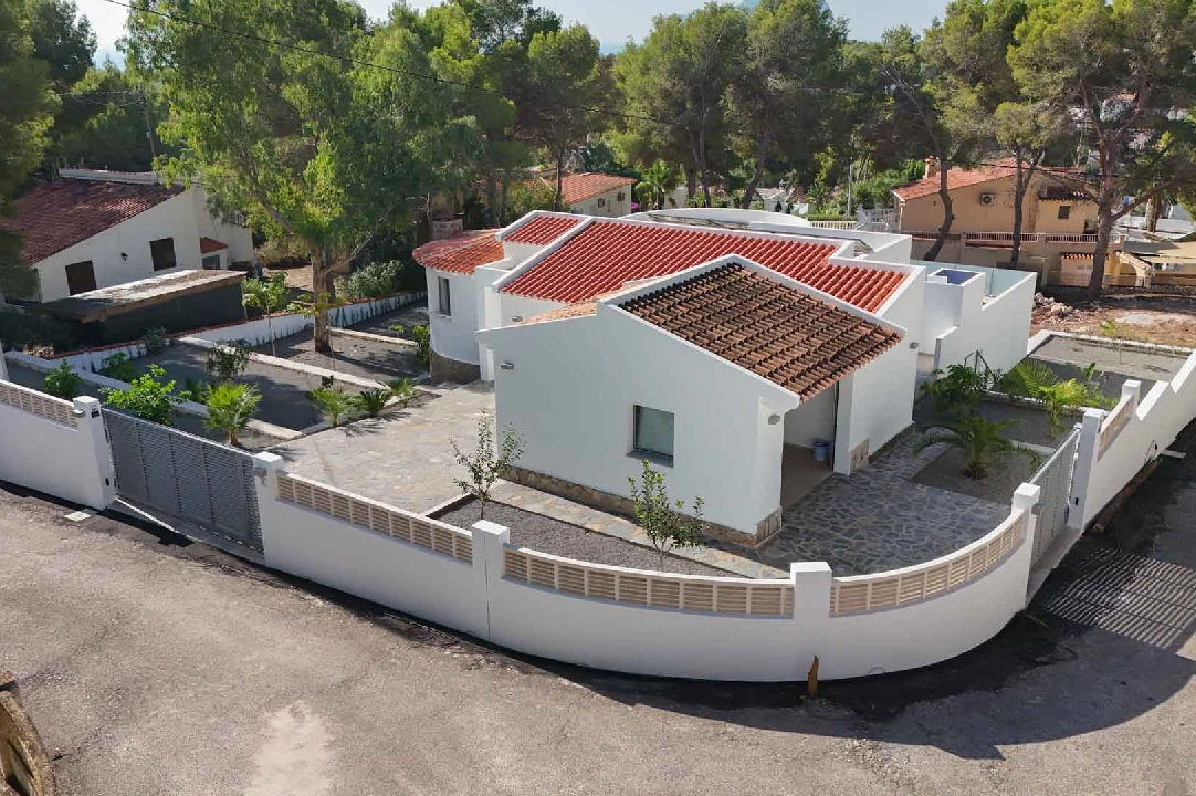 villa en Benissa(Fanadix) en vente, construit 136 m², aire acondicionado, terrain 917 m², 4 chambre, 3 salle de bains, ref.: BP-8127BEN-25