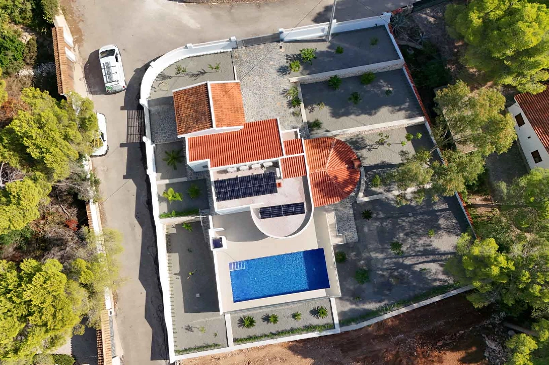 villa en Benissa(Fanadix) en vente, construit 136 m², aire acondicionado, terrain 917 m², 4 chambre, 3 salle de bains, ref.: BP-8127BEN-27