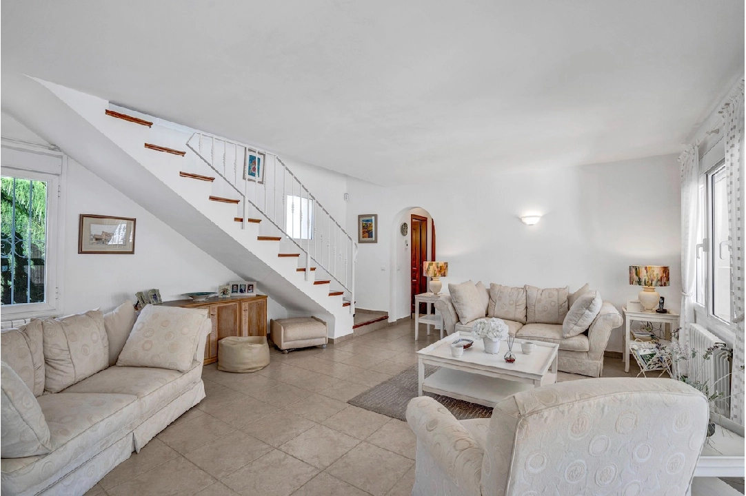 villa en Moraira(Pinar del Advocat) en vente, construit 174 m², terrain 918 m², 4 chambre, 4 salle de bains, piscina, ref.: CA-H-1733-AMBE-7