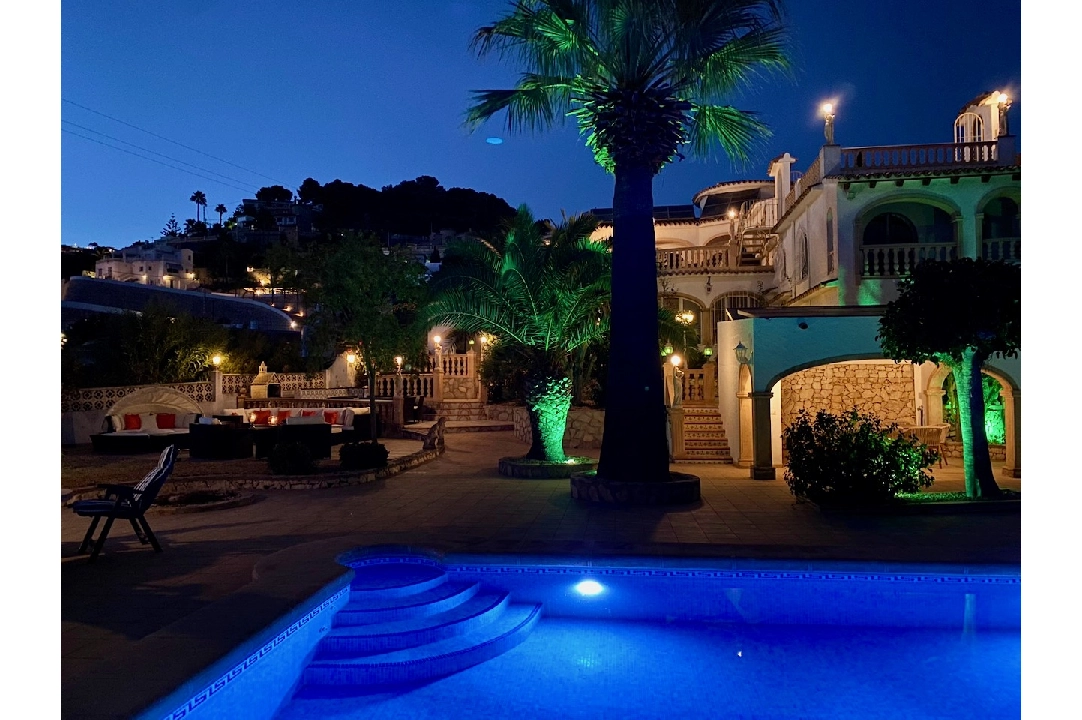 villa en Benissa(Fanadix) en vente, construit 430 m², terrain 1200 m², 4 chambre, 4 salle de bains, piscina, ref.: CA-H-1734-AMB-30