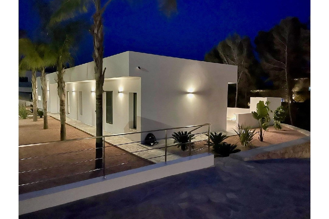 villa en Benissa(La Fustera) en vente, construit 300 m², aire acondicionado, terrain 950 m², 4 chambre, 3 salle de bains, piscina, ref.: CA-H-1747-AMB-41