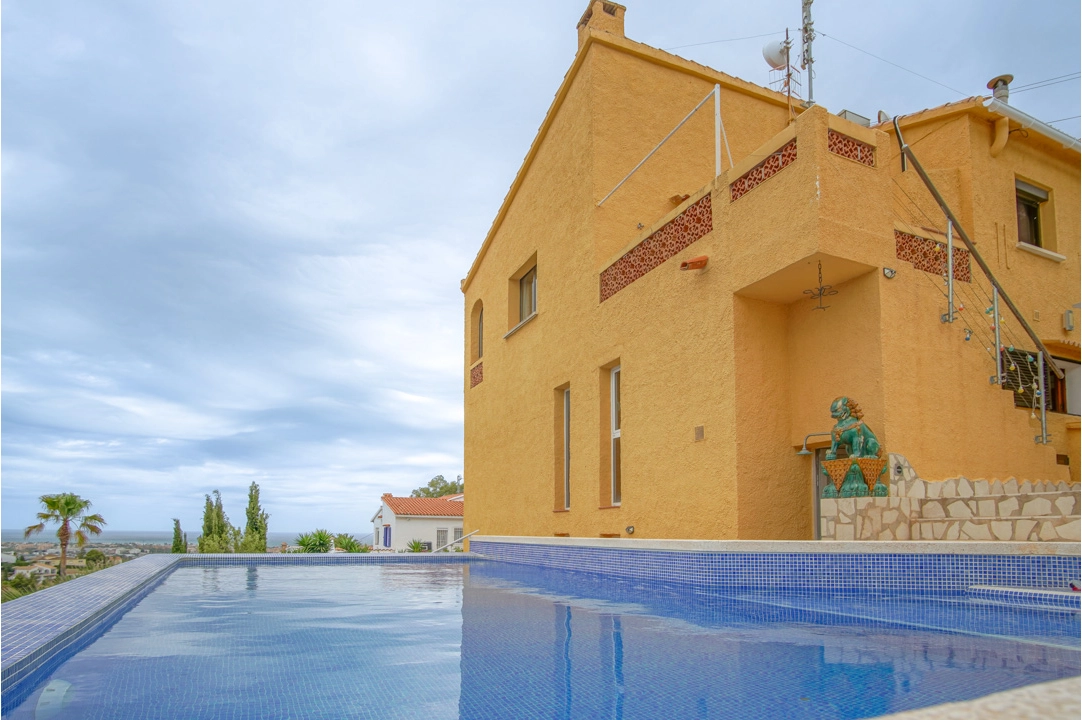 villa en Denia(La Pedrera) en vente, construit 206 m², aire acondicionado, terrain 880 m², 5 chambre, 4 salle de bains, ref.: BP-8104DEN-2