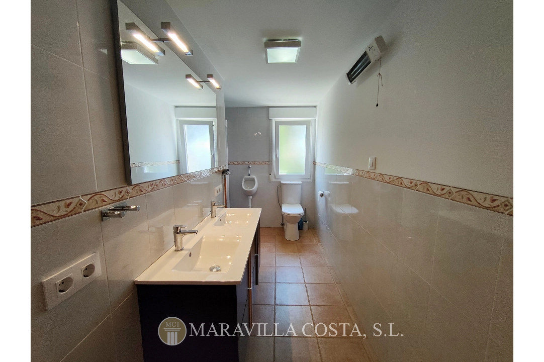 villa en Javea(Costa Nova) en vente, construit 330 m², aire acondicionado, terrain 1610 m², 5 chambre, 3 salle de bains, piscina, ref.: MV-M-2500-37