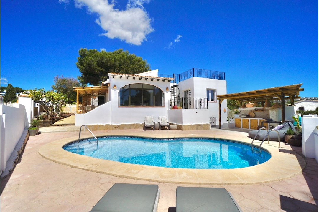 villa en Moraira(La Sabatera) en vente, construit 158 m², aire acondicionado, terrain 581 m², 3 chambre, 2 salle de bains, piscina, ref.: CA-H-1758-AMBEI-1