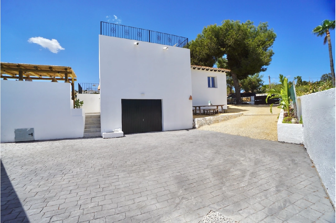 villa en Moraira(La Sabatera) en vente, construit 158 m², aire acondicionado, terrain 581 m², 3 chambre, 2 salle de bains, piscina, ref.: CA-H-1758-AMBEI-33